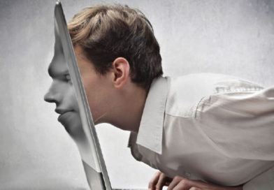 Cosa pensi di chi usa Facebook per offendere anche in maniera violenta? Cosa pensi di chi usa Facebook per offendere anche in maniera violenta?
