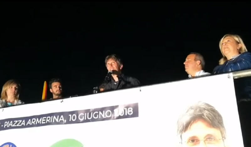 Il comizio del candidato a sindaco Mauro Di Carlo trasmesso ieri diretta
