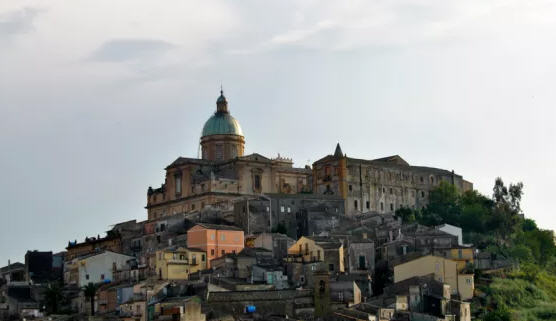 Lunedì 25 giugno al Convento di San Pietro la presentazione di un libro di Ignazio Nigrelli