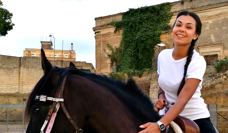 Palio dei Normanni  – Le dame a cavallo: belle e brave