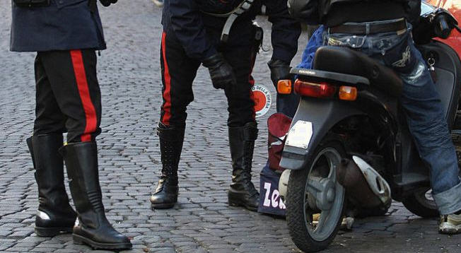 Piazza Armerina, denunciati due minorenni per furto aggravato.