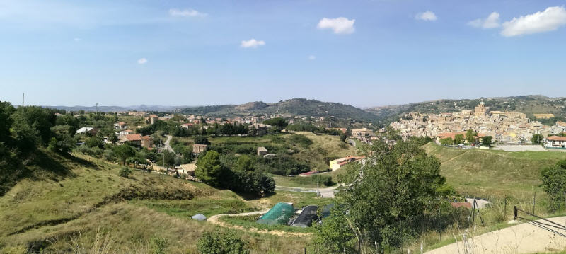 Piazza Armerina – Altri due contagiati da covid-19. Polemiche per l’albergo che dovrebbe ospitare alcuni pazienti in via di guarigione