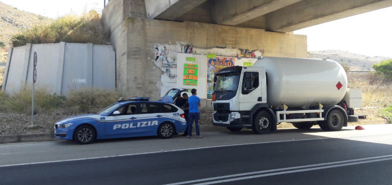 Polizia di Stato: controlli sui trasporti di merci pericolose