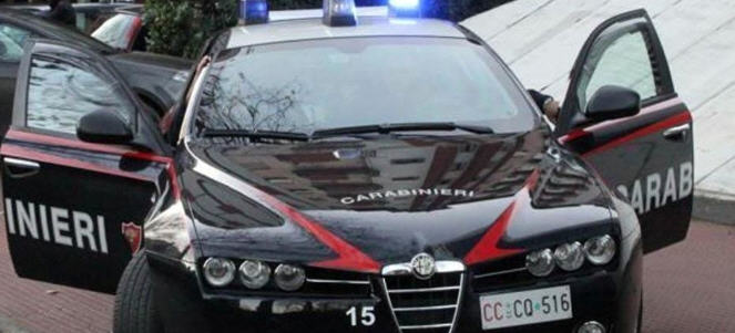 Villarosa, trasportava cinque panetti di hashish arrestato un venticinquenne.