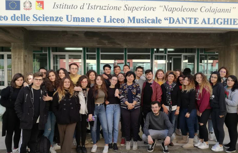 Giornata mondiale della Filosofia Al liceo Colajanni di Enna il filosofo social Riccardo Dal Ferro