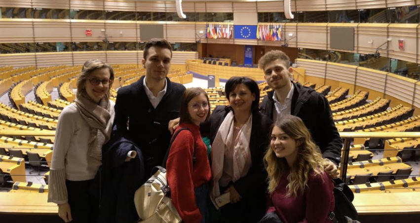 Studenti e docenti del liceo Colajanni di Enna in visita al Parlamento europeo
