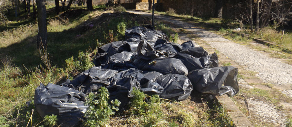 [VIDEO] Piazza Armerina – Segnalazione di rifiuti alla villa Garibaldi: presto verrà bonificata la zona.