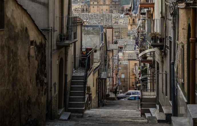 Piazza Armerina , questione Casalotto: risponde Alessio Cugini