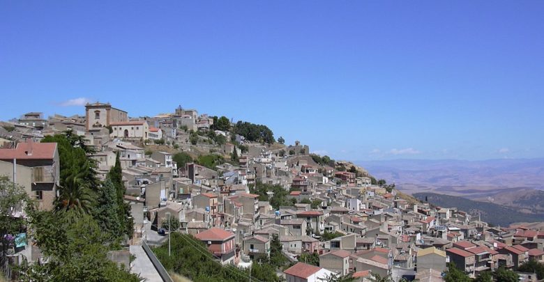 Aidone – Ordinanza del sindaco: sospese tutte le manifestazioni.