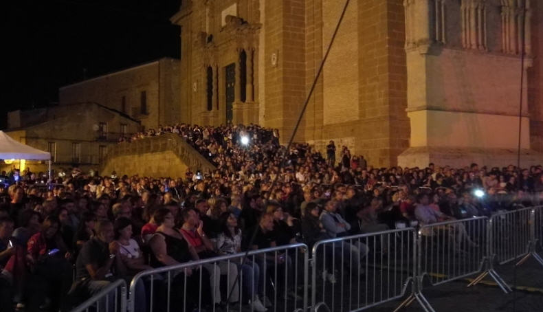 I Tiromancino a Piazza Armerina. Il sindaco Cammarata e l’assessore Messina: “molto soddisfatti del risultato”