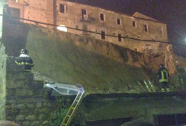 Piazza Armerina – A breve potrebbero partire i lavori per la ricostruzione del muro di sostegno del Carmine.