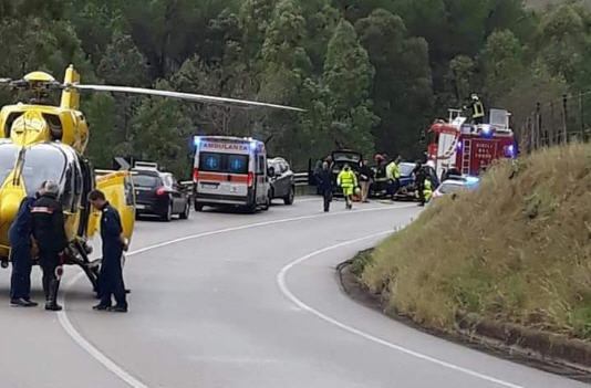 Scontro frontale tra due auto nei pressi di Piazza armerina. Quattro feriti di cui uno grave ricoverato a Caltanissetta.