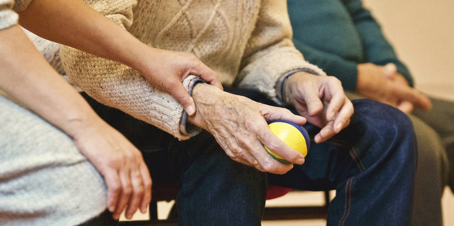 Piazza Armerina – Prosegue l’assistenza domiciliare integrata per anziani non autosufficienti.