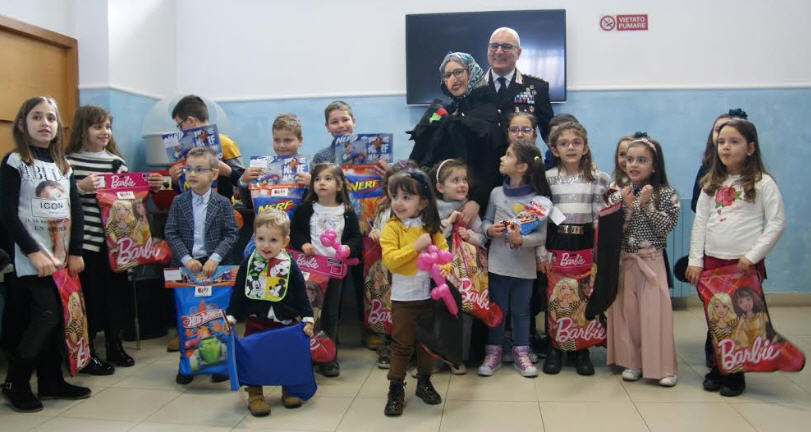 La Befana alla Caserma del Comando Provinciale dei Carabinieri di Enna