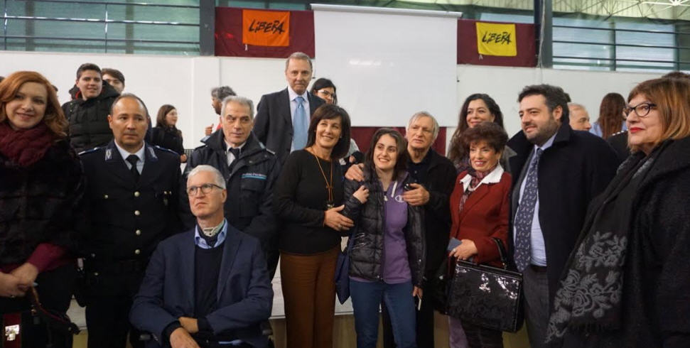 Piazza Armerina: venerdì scorso Don Luigi  Ciotti ha incontrato gli studenti