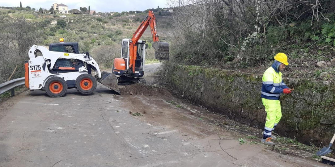 Al via risanamento delle sp Piazza Armerina-Mirabella e Mirabella-San Cono