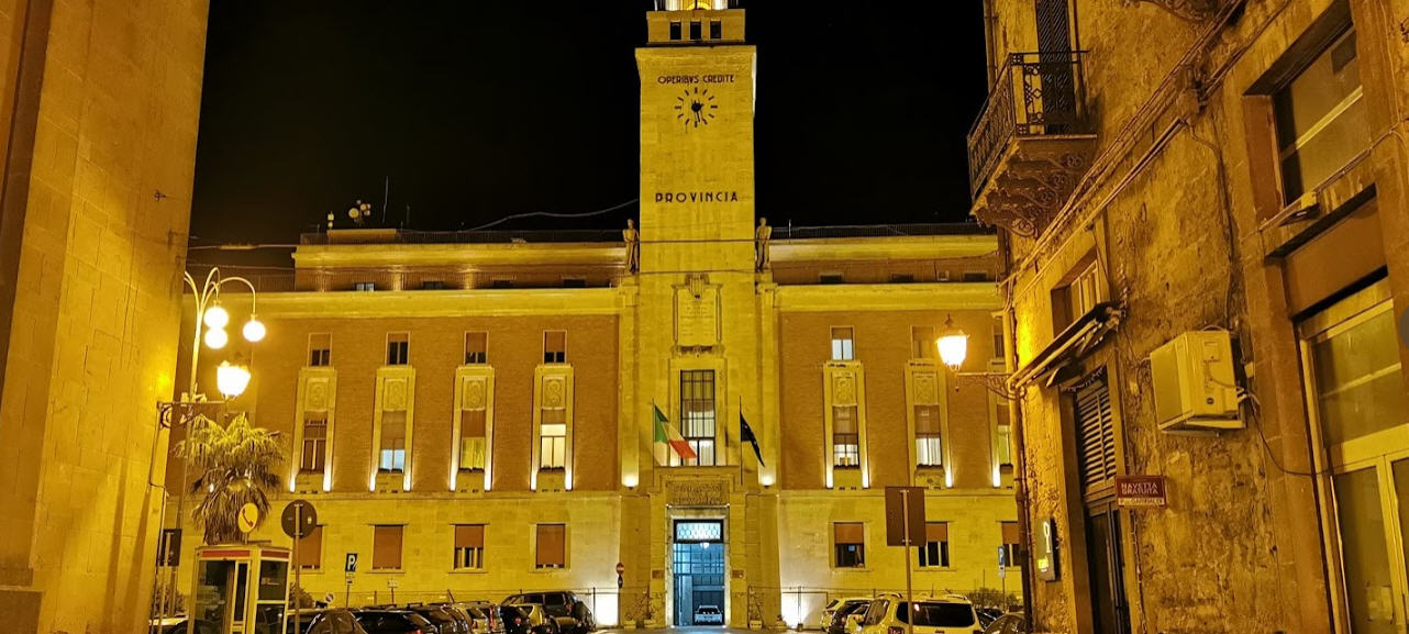 Panoramica. Crollate nella notte altre due vecchie pile