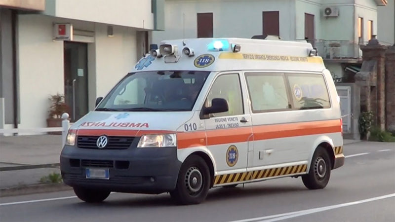 Incidente mortale a Piazza Armerina: pedone travolto in viale della Libertà