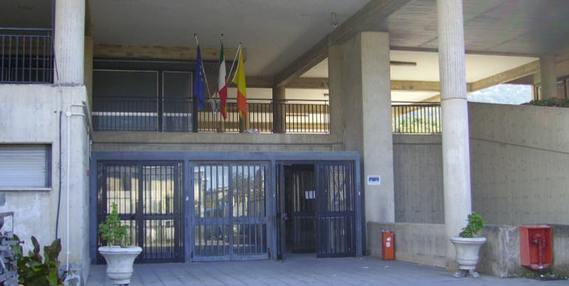 ITIS “E. Majorana A. Cascino”. Un centro polivalente sostituirà la piscina incompiuta