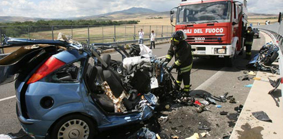 Polizia di Stato di Enna – Domenica 15 novembre 2020: giornata in memoria delle vittime della strada