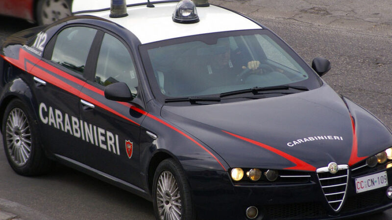 Piazza Armerina -I Carabinieri individuano una rivendita di prodotti alimentari non in regola con le norme anticovid