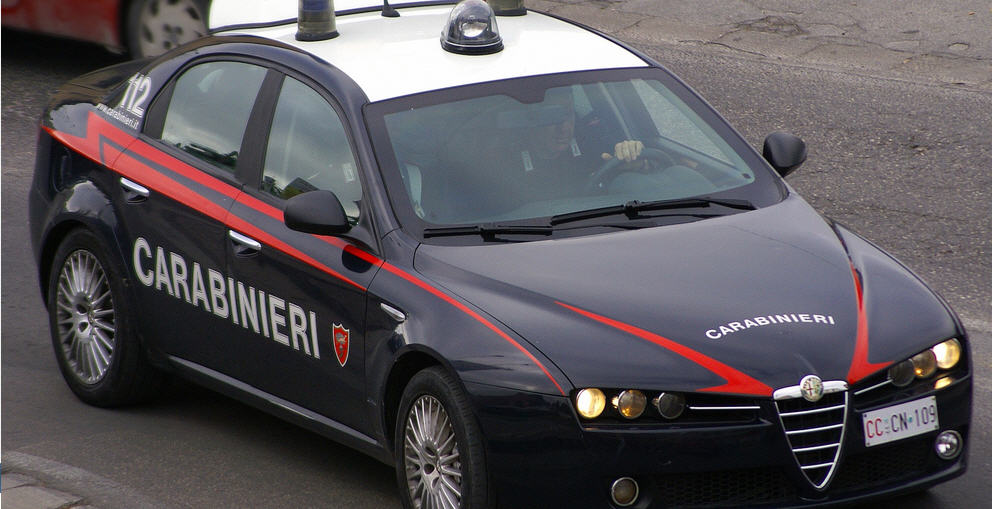 Piazza Armerina -I Carabinieri individuano una rivendita di prodotti alimentari non in regola con le norme anticovid