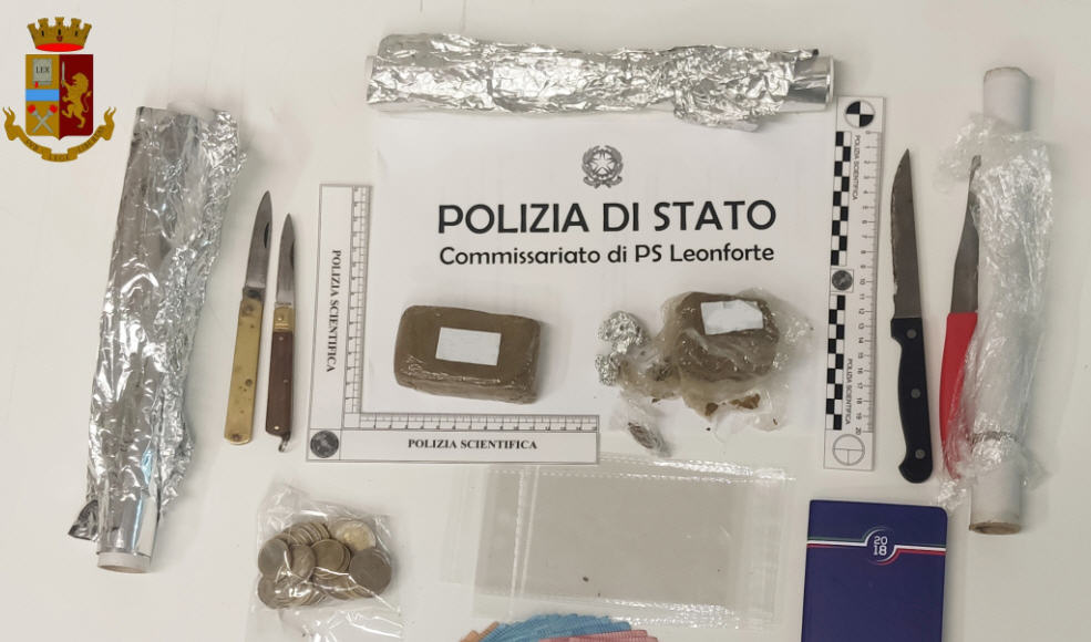 Leonforte – Arrestato per droga, aveva organizzato lo spaccio all’interno di una abitazione