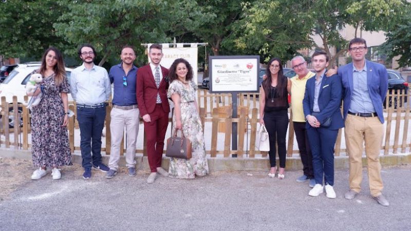 Piazza Armerina – Il Rotaract Club di Piazza Armerina inaugura un’area di sgambamento per i can dedicata a “Tigro”