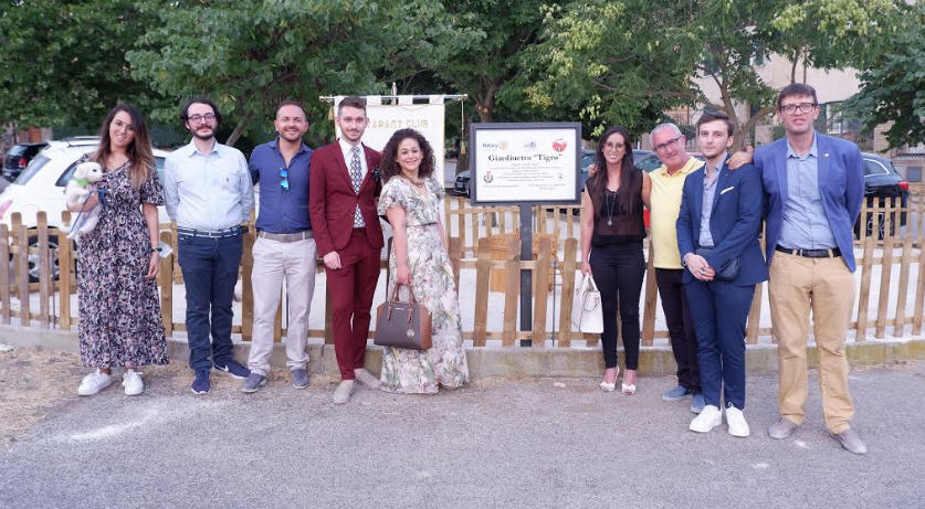 Piazza Armerina – Il Rotaract Club di Piazza Armerina inaugura un’area di sgambamento per i can dedicata a “Tigro”