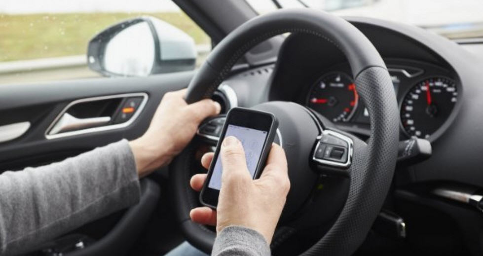 Polizia di Stato – Campagna contro l’utilizzo dei cellulari in auto dal 16 al 22 settembre. Controlli mirati in tutta Italia