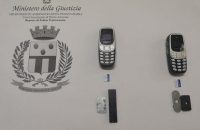 Piazza Armerina – Casa circondariale: ritrovati in dieci giorni quattro mini cellulari nelle celle dei detenuti