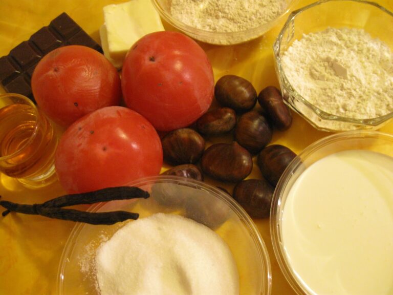 SEMIFREDDO DI CASTAGNE CON SALSA DI CACHI