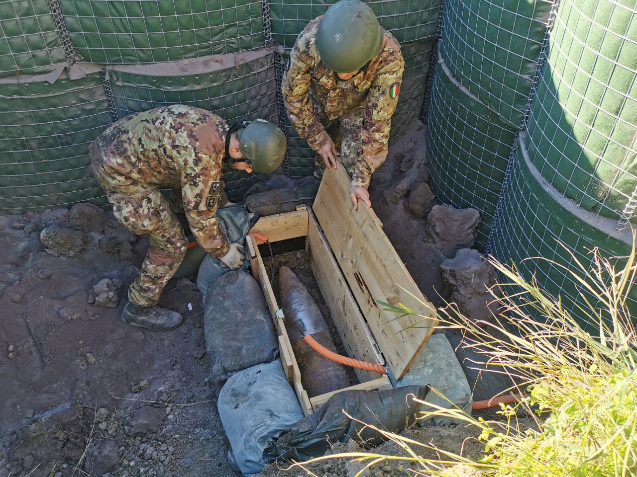 L’Esercito bonifica un ordigno in provincia di Enna