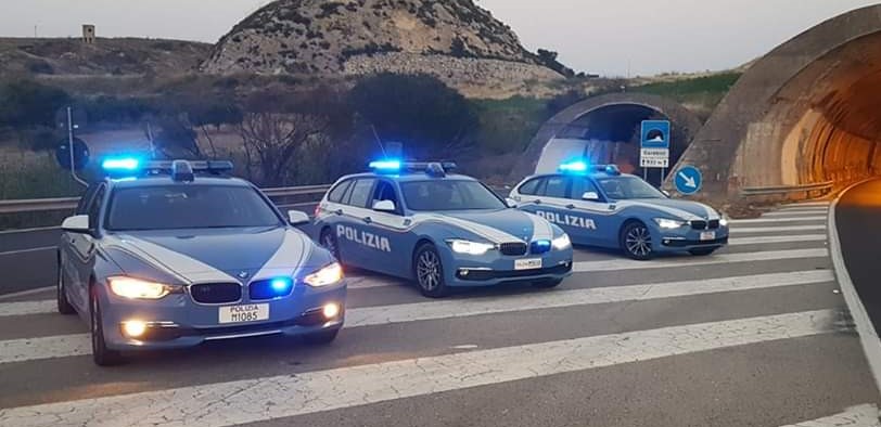 DEMOLIZIONI IRREGOLARI: LA POLIZIA DI STATO DENUNCIA UN “ROTTAMATORE”