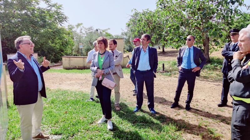 Presentato a Villa Zagaria il progetto della Prefettura ” Adottiamo il nostro ambiente”
