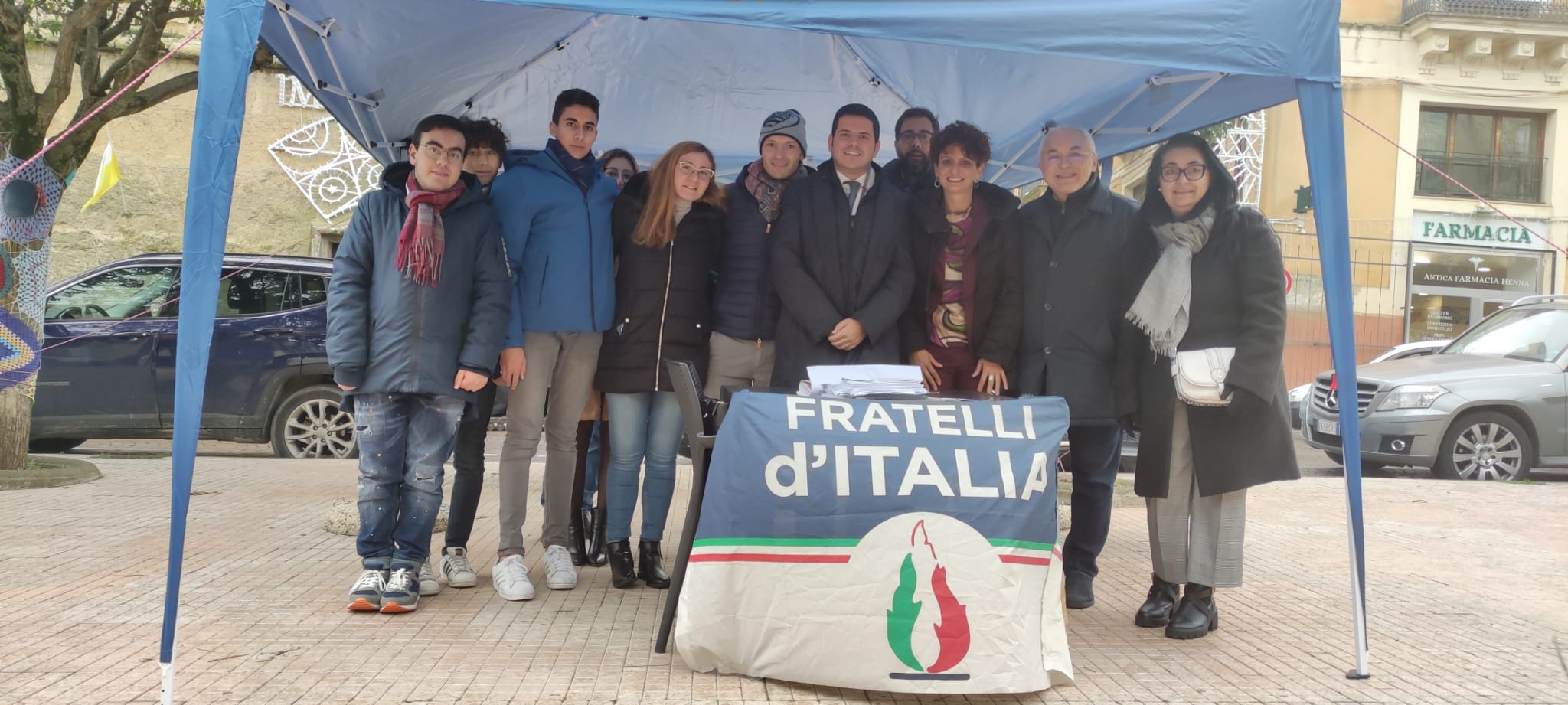 Banchetto tesseramenti fratelli d’Italia ad Enna