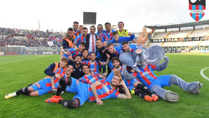 Catania festeggia il ritorno in Serie C: la vittoria sul Canicattì sancisce la promozione