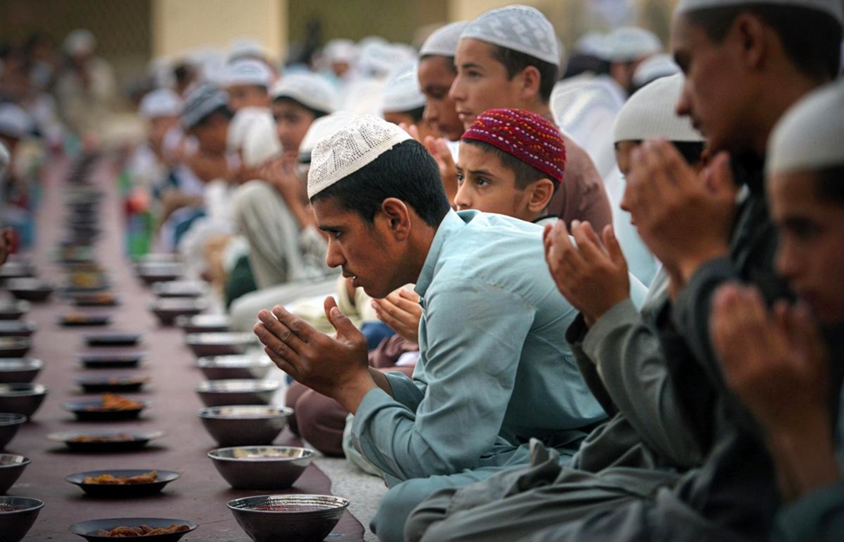 Per i musulmani inizia il Ramadan: tradizione millenaria per la spiritualità e la solidarietà