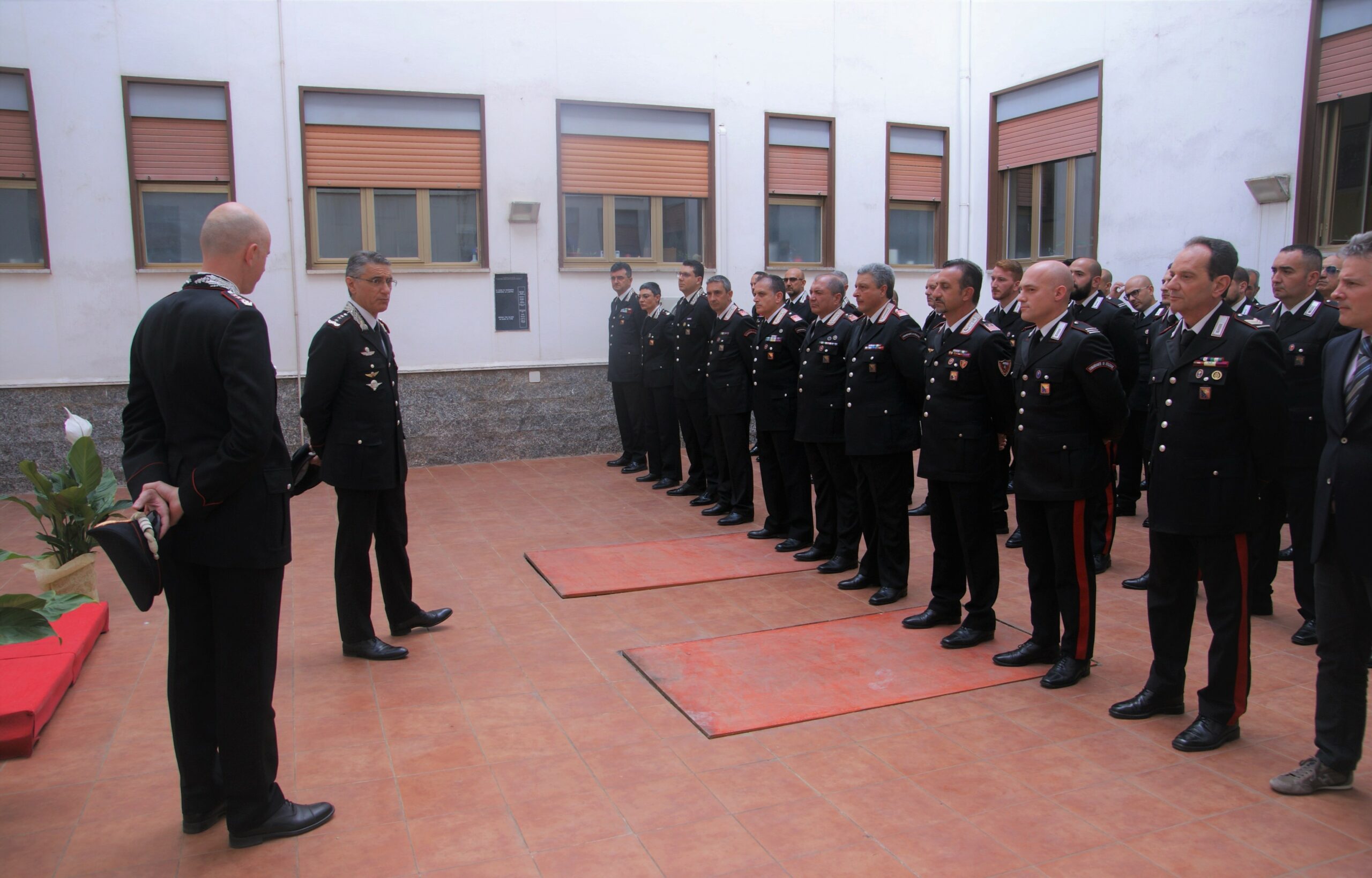 Visita del comandante interregionale dei carabinieri, generale di divisione Giovanni Truglio