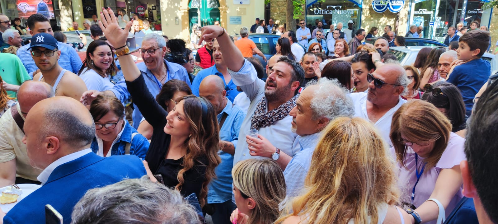 Piazza Armerina.Concluso il ballottaggio: cammarata vince con il 58% dei voti.  Quasi cappotto, nelle sezioni 26 a 2