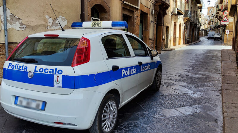 Piazza Armerina – La visita di Mattarella: stamattina la via Umberto chiusa al traffico per opere di bonifica e prevenzione.Proteste.