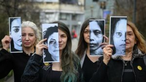 Violenza sulle donne: la legge passa ma rimangono dubbi sull'efficacia