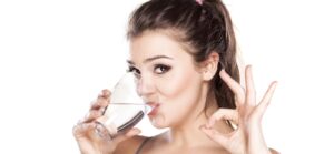 beve acqua