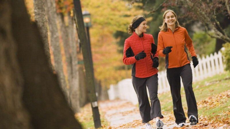 Camminare per la salute: benefici fisici e mentali