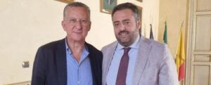 (da sinsitra) Giovanni Bologna e il sindaco Nino Cammarata