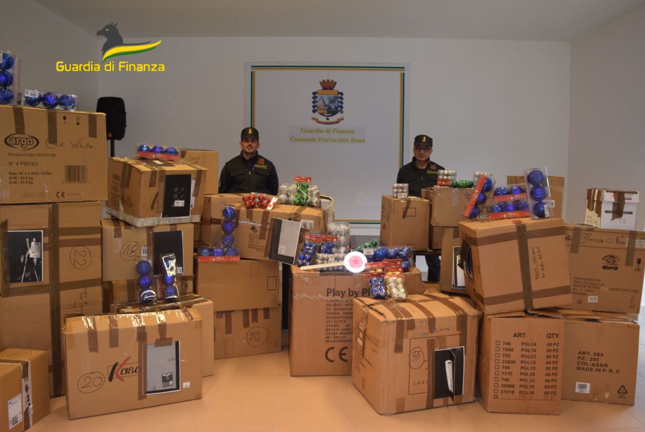 Operazione “Natale Sicuro” della Guardia di Finanza di Enna: sequestrati oltre 19.000 prodotti non conformi