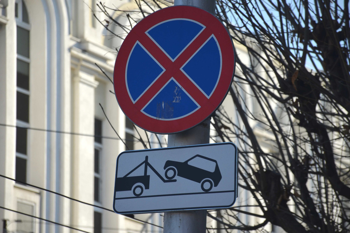 1° Maggio : divieto di sosta con rimozione forzata e il divieto di transito veicolare in diverse vie e piazze di Piazza Armerina