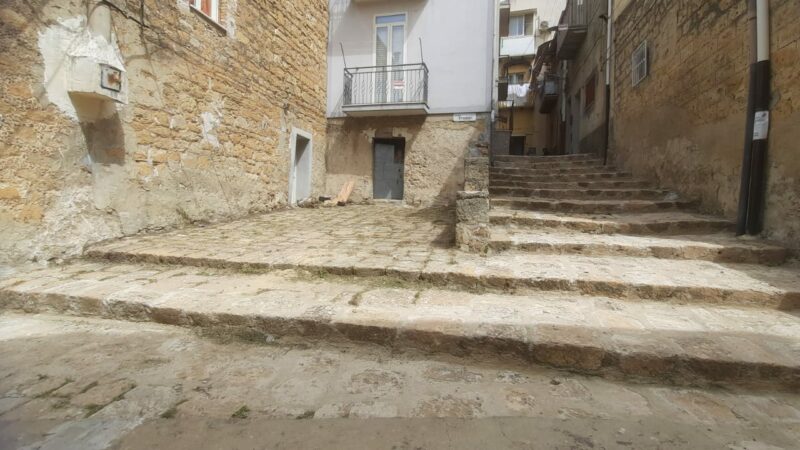 Ispezione per il diserbamento a Piazza Armerina. Lavori conclusi al Monte. Casalotto in dirittura d’arrivo