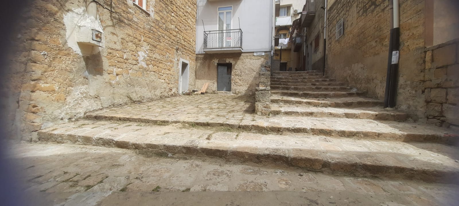 Ispezione per il diserbamento a Piazza Armerina. Lavori conclusi al Monte. Casalotto in dirittura d’arrivo