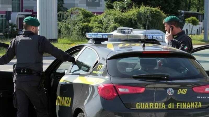 Guardia di Finanza di Enna: sequestro di oltre 41.000 prodotti non conformi alle normative di sicurezza